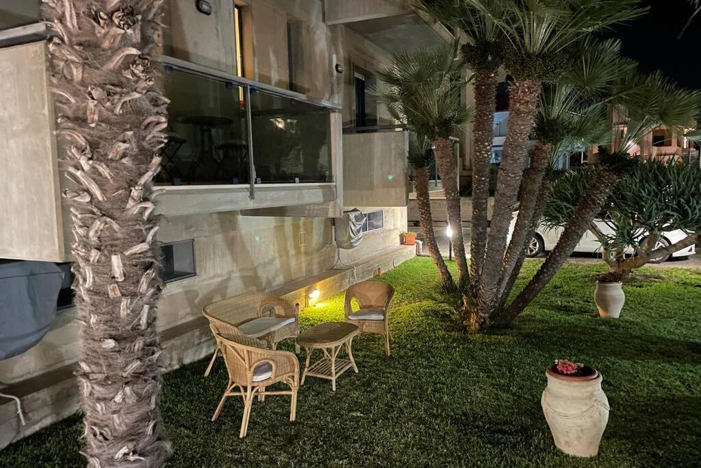 La Taverna Della Loggia Avola Exterior foto